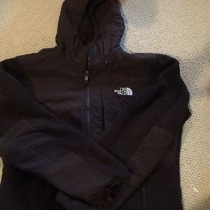 Brown fleece north face with hood